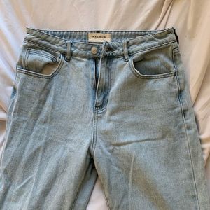 PacSun High-Waisted Mom Jeans 🦋